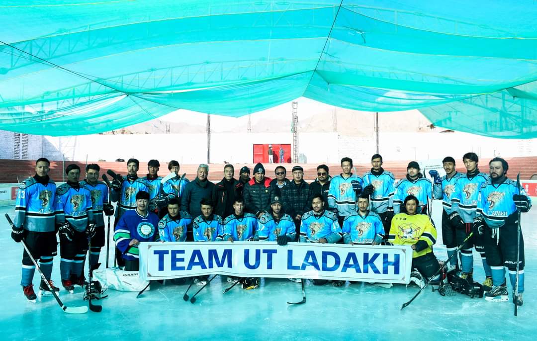 Admin Secy Ravinder Kumar Flags off UT Ladakh Team to Participate in